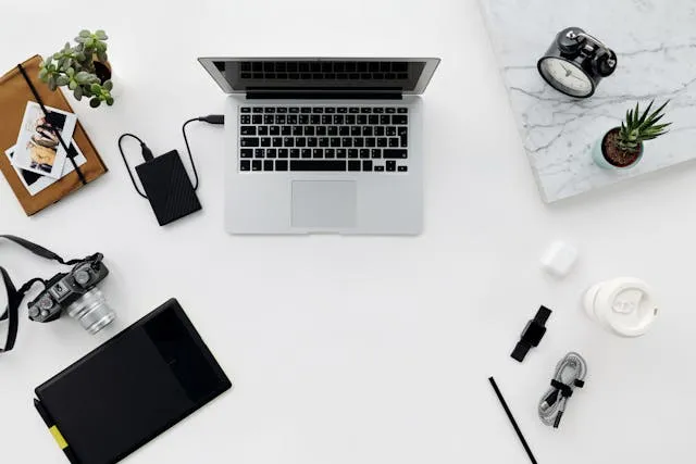 Why a Quality MacBook Air Charger Boosts Performance & Battery Life